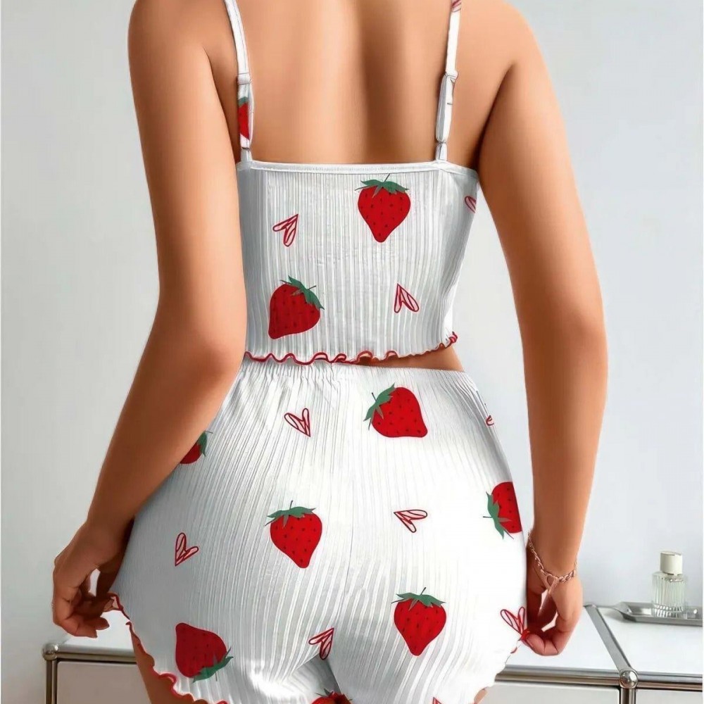 Beyaz Çilek Desenli Askılı Şortlu Pijama Takımı