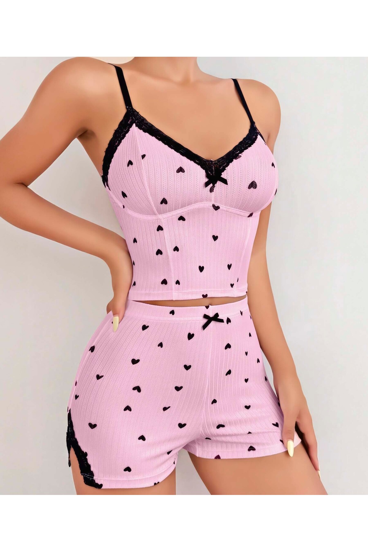 Pembe Kalpli Dantel Detaylı Ribana Şortlu Kadın Pijama Takımı –