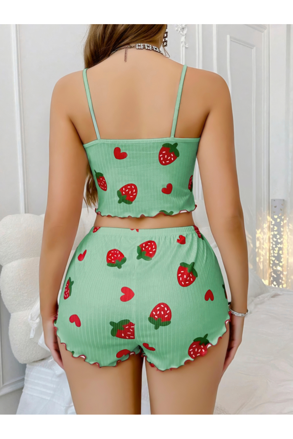 Çilek Desenli Kadın Şortlu Pijama Takımı – Pamuklu Ribana –