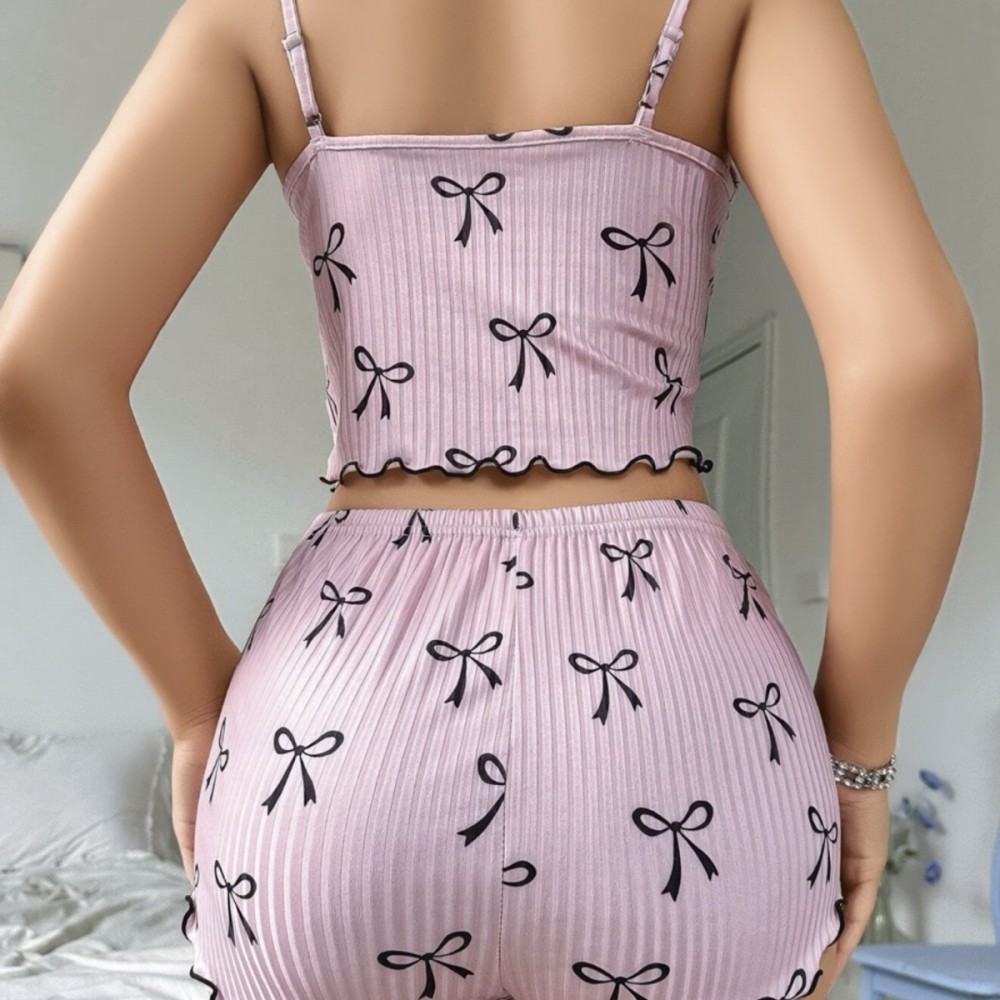 Kadın Pembe Kurdele Desenli Şortlu Pijama Takımı – Rahat ve Şık Ev Giyim