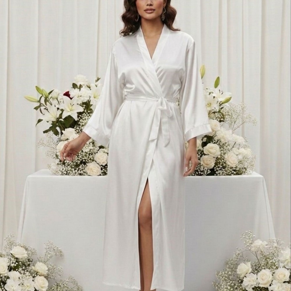 Beyaz Bride Saten Uzun Sabahlık.