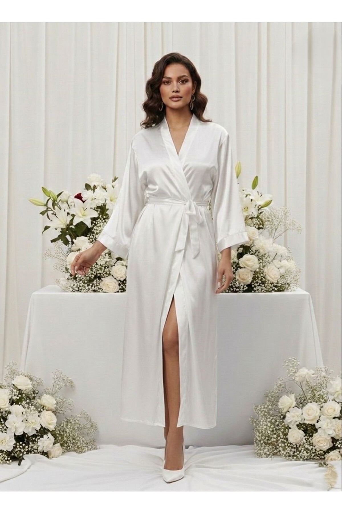 Beyaz Bride Saten Uzun Sabahlık.