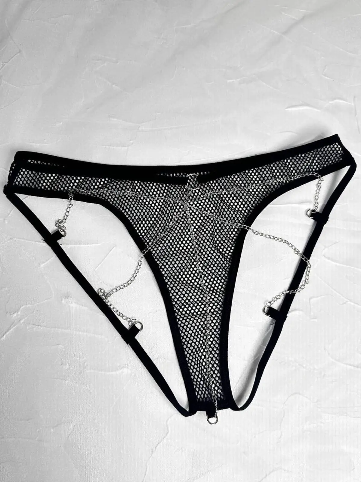 Nuitamore Arkası Zincirli String