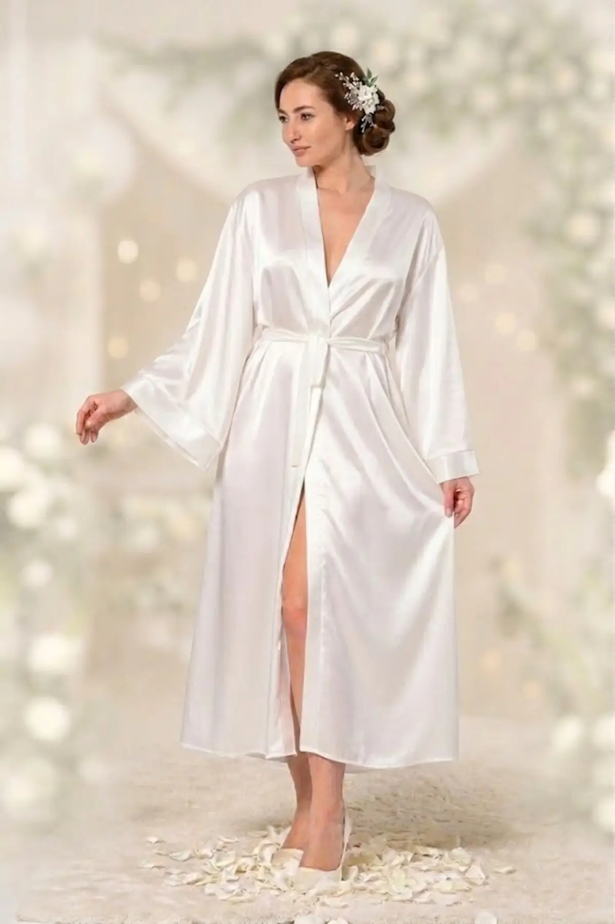 Beyaz Bride Saten Uzun Sabahlık.